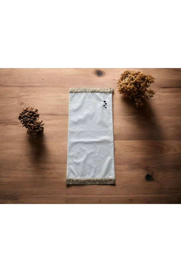 Heart Minimalist Kids Prayer Rug - 2