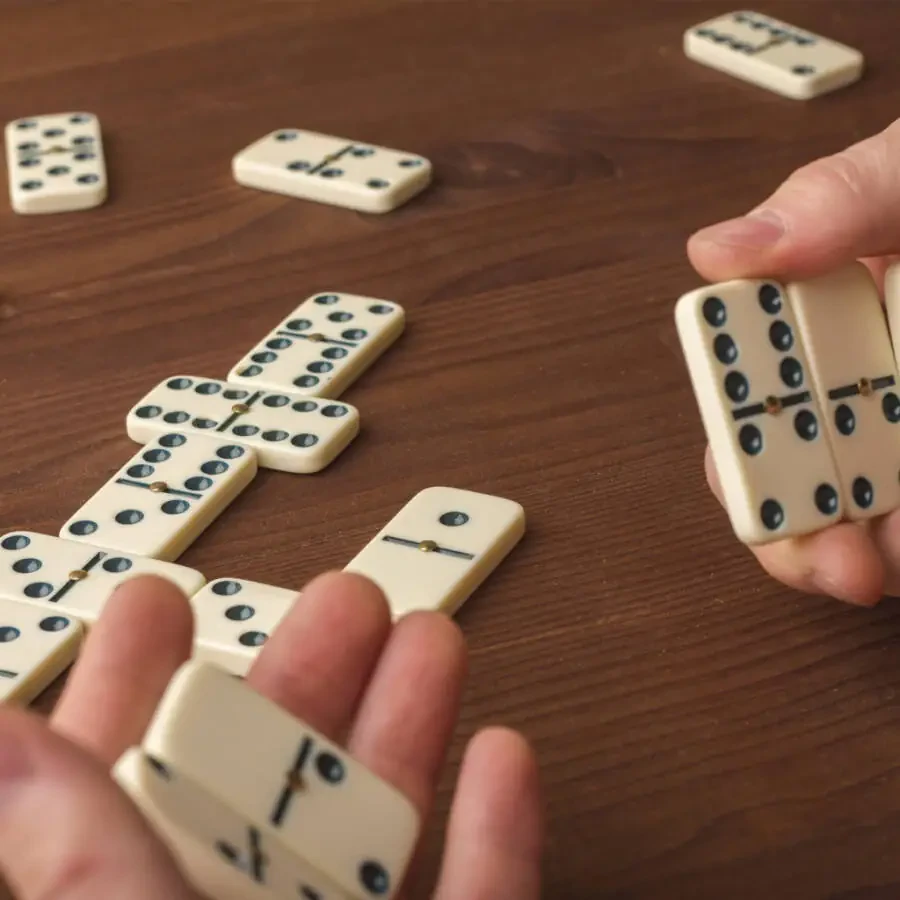 Hey! Play! tomonidan yog'och qutidagi Double Six Dominoes (28 ta to'plam) - 3