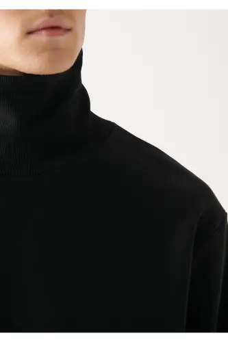 High Collar Black Sweatshirt 0610965-900-Black - 4