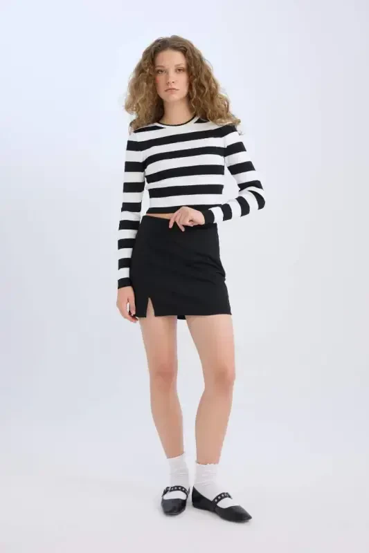 High Waist Basic Straight Cotton Slit Lined Mini Skirt-Black - 1