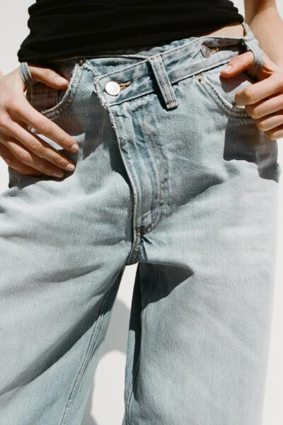 HIGH WAIST CROSSOVER TRF WIDE LEG JEANS-Light blue - MODAZONE (1)