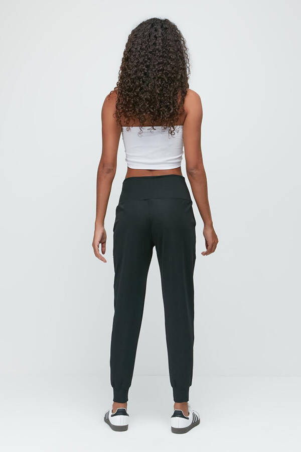 High Waist Cuffed Jogger Sweatpants 811 Black - 18