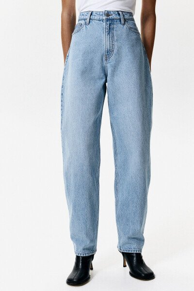 High Waisted Jeans - H&M (1)