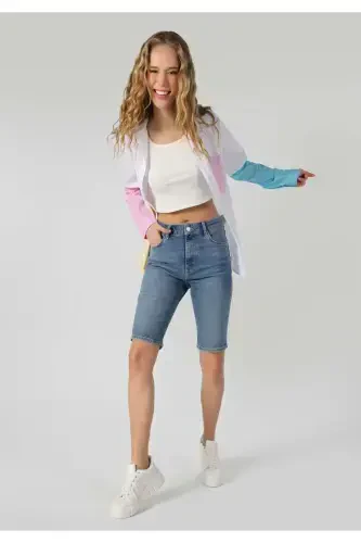 High-waisted, straight leg blue denim shorts for women. - 1