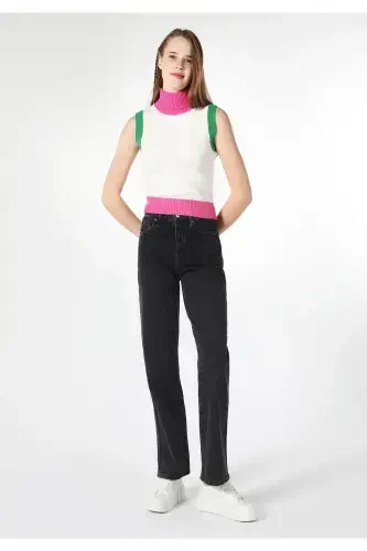 High waisted, straight leg denim women's pants. - 3