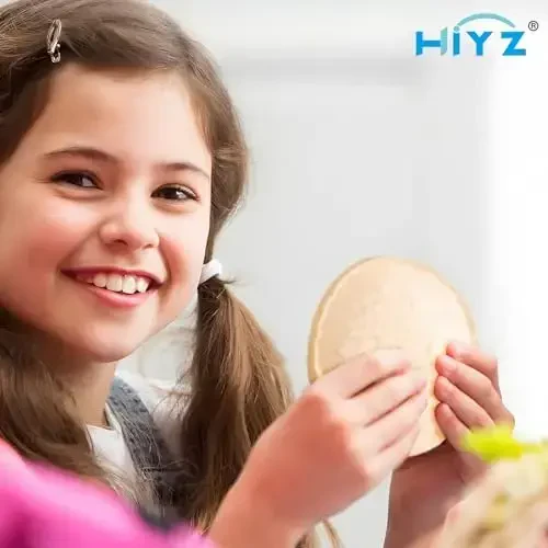 HiYZ Yaltirovchi Sendvich Kesuvchi va Mühürlovchi - 5 dona Kabuksız Sendvich Tayyorlovchi - Yerfıstıq Moyi va Muz Kabuksız Sendvich Pishirgichi Bolalar Uchun, Yaltirovchi Dizayn - 1