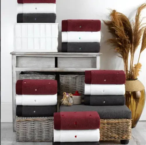 Hobby Lubow Love Dark Gray Cream Embroidered 50x90 6-Piece Towel Set - MODAZONE (1)