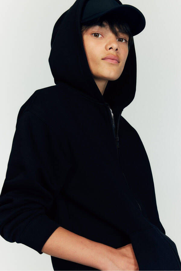 Hooded and zippered top - 1