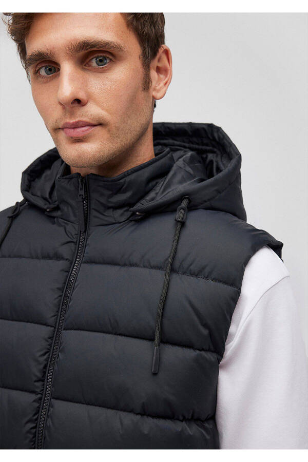 Hooded Black Puffer Vest Regular Fit 010442-900 - 13