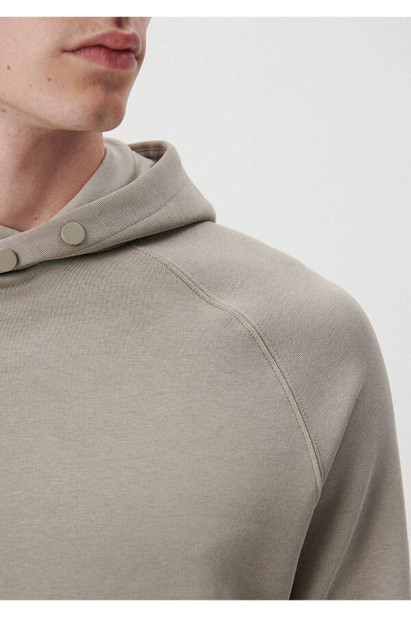 Hooded Grey Sweatshirt (0S10015-70352) - 4