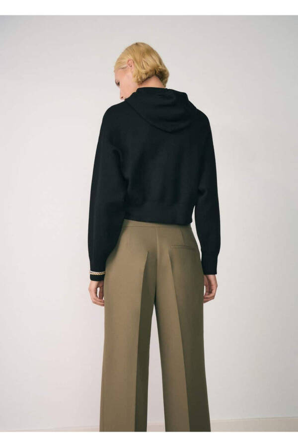 Hooded knitted sweater - 4