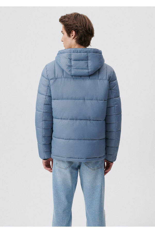 Hooded light puffer jacket. - 3