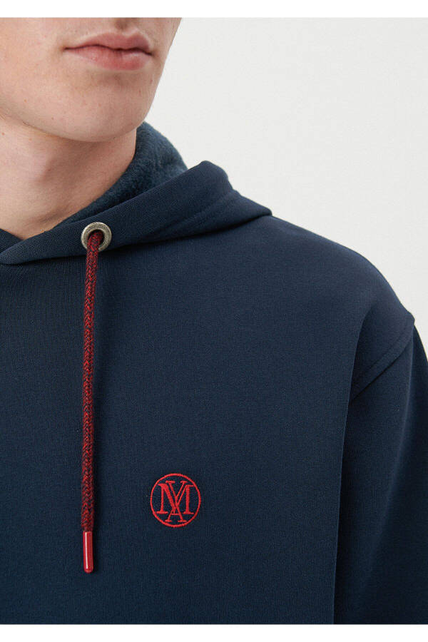 Hooded Navy Sweatshirt with Logo Embroidery 065809-29743 - 6