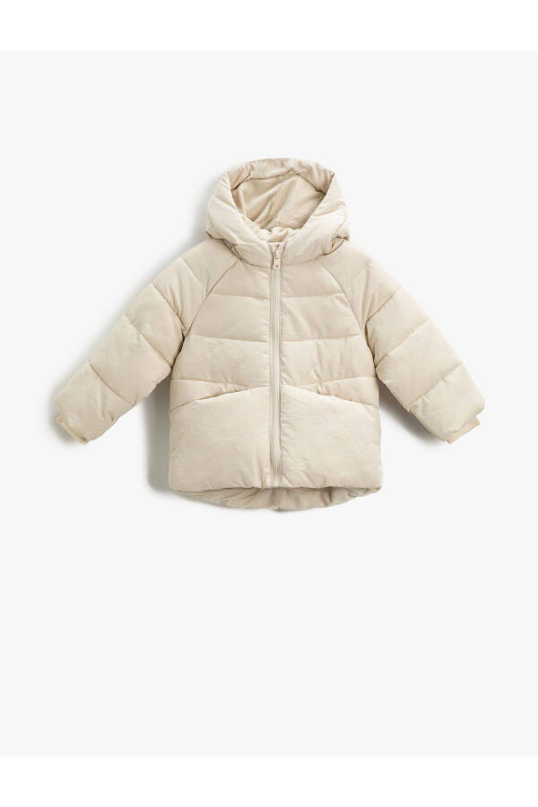 Hooded puffer jacket with fleece lining. - 3