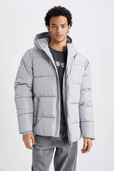 Hooded Puffer Jacket with Zipper and Two Pockets in Gray - 4