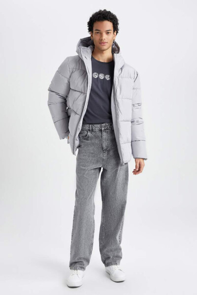 Hooded Puffer Jacket with Zipper and Two Pockets in Gray - 5