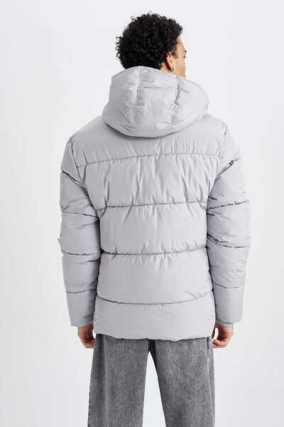 Hooded Puffer Jacket with Zipper and Two Pockets in Gray - 9