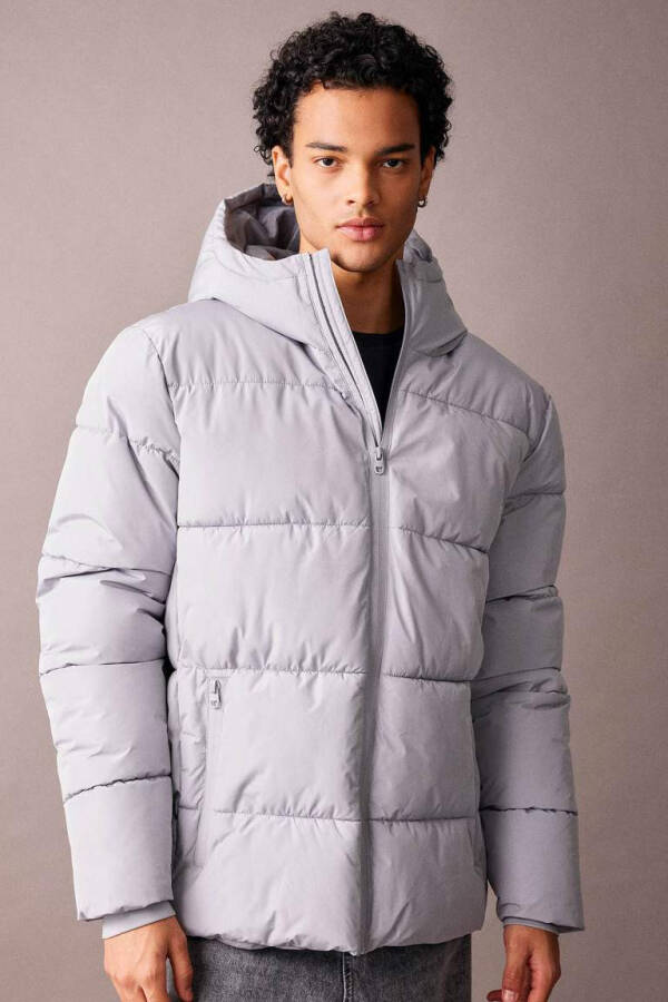 Hooded Puffer Jacket with Zipper and Two Pockets in Gray - 10