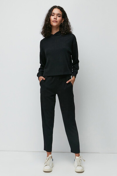 Hooded Sweatshirt and Jogger Pants Set 9131 Black - 9