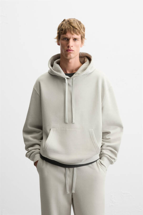 Hooded Sweatshirt - Ice - 11