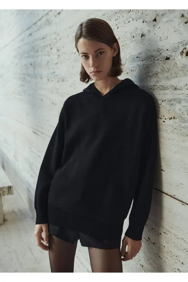 Hooded Sweatshirt with Front Pocket - 7