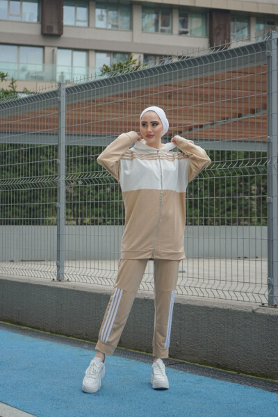 Hooded Two-Piece Tracksuit Trn1016 Latte - 11