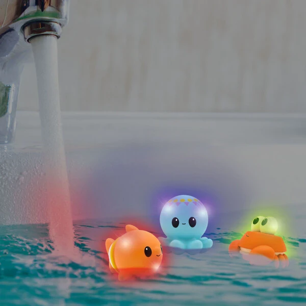 Hopscotch Lane Light Up Bath Floats - 5 Count Sea Creature Toys, Children Ages 6+ Months - 10