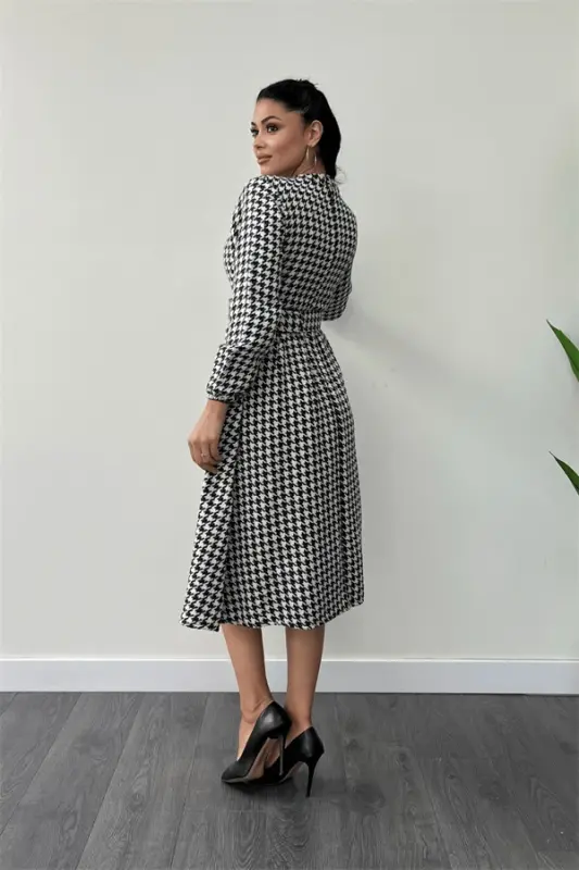 Houndstooth Patterned Midi Dress - BLACK - 5