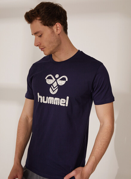 Hummel Ko'k rangli erkaklar uchun yumaloq yoqali futbolka 910946-7480 AKIRA T-SHIRT S/S TEE - 1