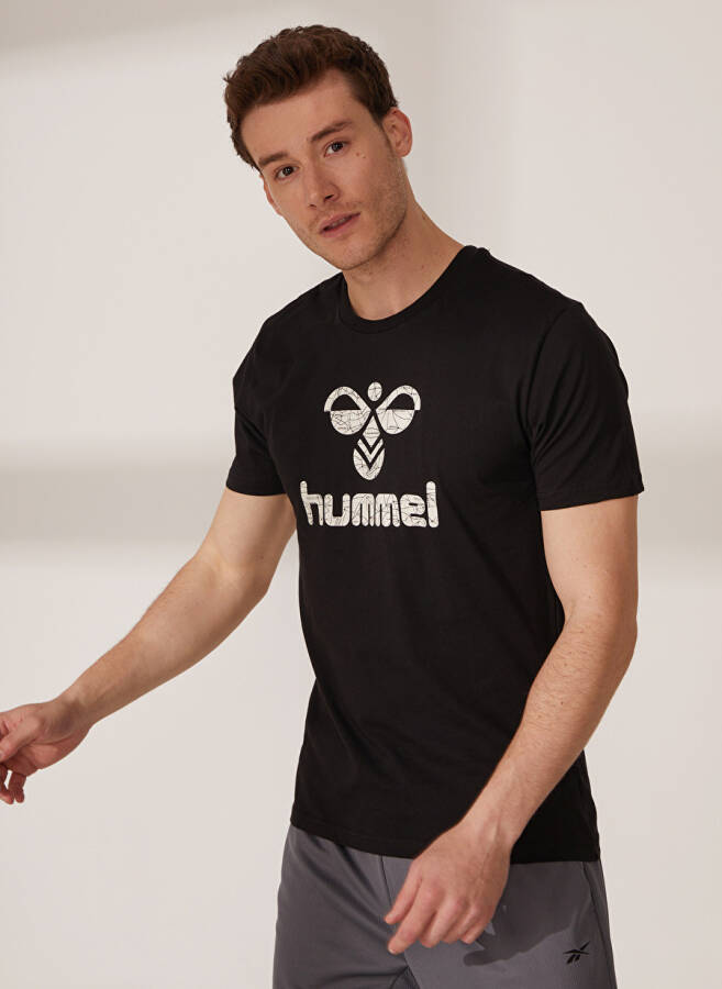 Hummel Qora Erkaklar uchun Dumaloq Yoqa T-Shirt 910946-2001 AKIRA T-SHIRT S/S TEE - 2