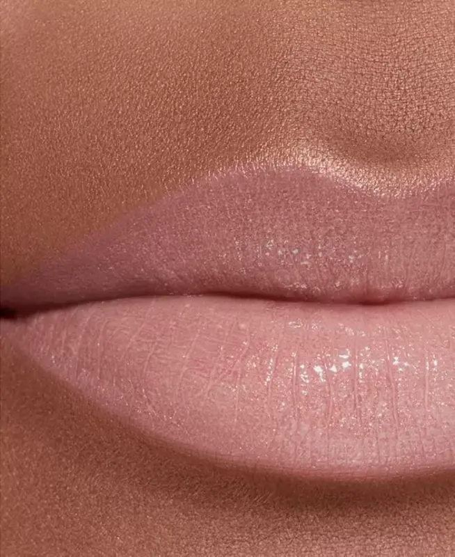 Hydrating Beautifying Tinted Lip Balm Buildable Color-912 Dreamy White - 4