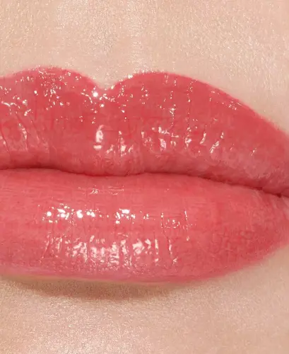 Hydrating Vibrant Shine Lip Colour - 825 BISOUS - 4