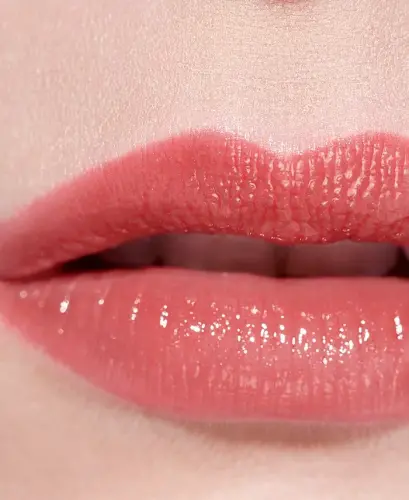 Hydrating Vibrant Shine Lip Colour - 825 BISOUS - 6