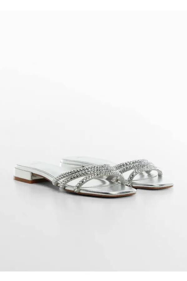 Яркие босоножки на ремешках - 1