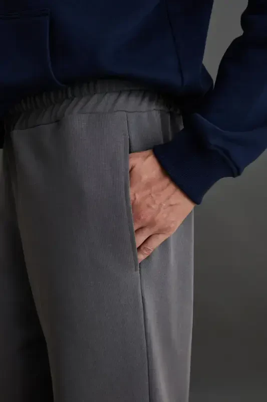 Ichki erkaklar yumshoq ichi shardonga ega, qulay rezina lenta bilan bog'langan paçali comfort shardonli kulrang sport shimlar - kulrang - 4