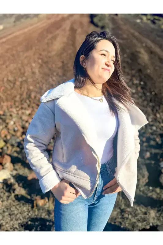 Ichki sun'iy mo'ynali sun'iy zamshdan tikilgan qisqa biker kurtka - Bej - 3