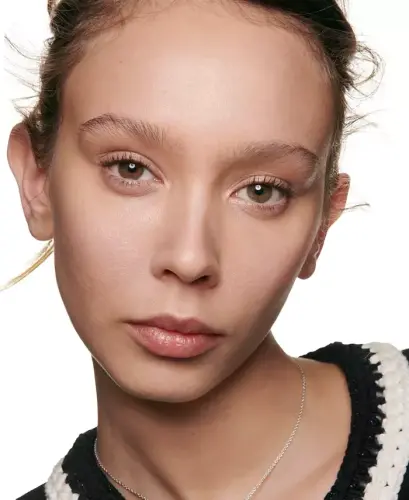 Illuminates – Moisturizes – Protects-B30 - 3