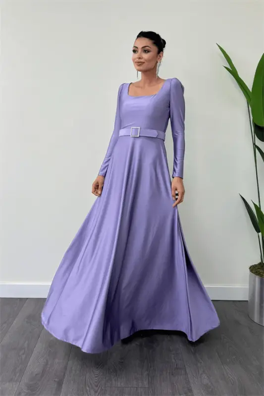 Import qilingan krep saten mato kvadrat yoqali kiloş ko'ylak - LILA - 1