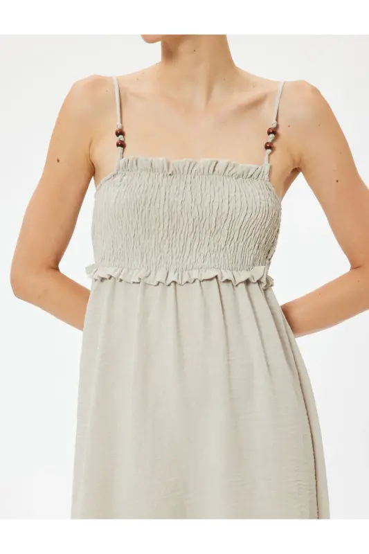 Midi-Rüschenkleid mit dünnen Trägern und Perlendetail - Taupe - 5