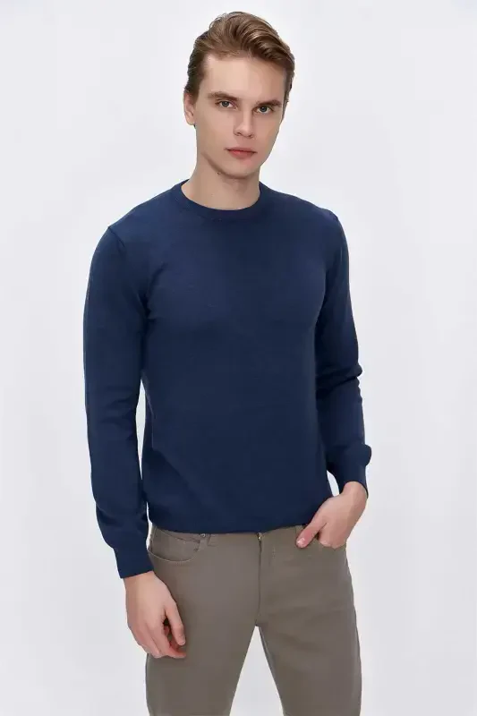 Indigo Basic Dynamic Fit Relaxed Fit Crew Neck Knitted Sweater - MORVEN