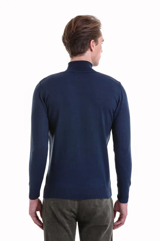 Indigo Comfort Fit Прямой вырез под горло Шерстяной трикотажный свитер-индиго - 5