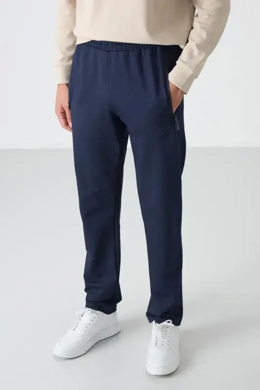 Indigo Fermuarli Uch Cho'ntakli Tor Kalip Klassik Poycha Erkak Sport Shim - 84671-Indigo - 5