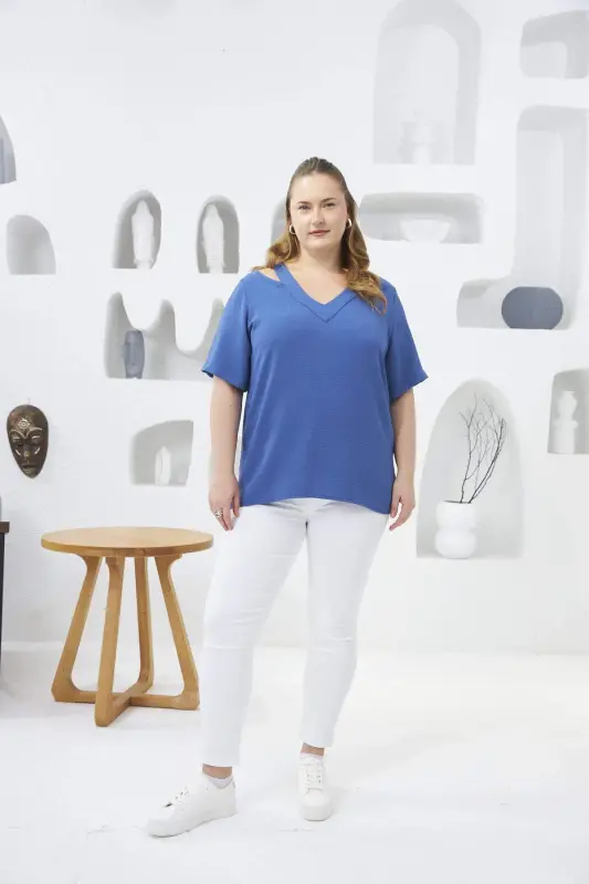 Indigo Plus Size Blouse with Collar Detail - 4