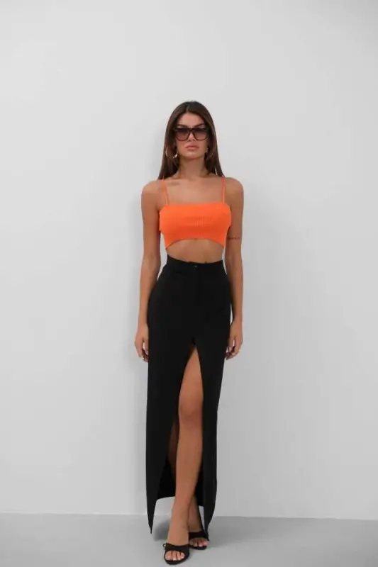 Ingichka Askılı Crop Top - BÜYÜKBEDENIZ