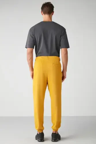 Insıde Erkak Regular Fit Yumshoq Matoli Beli Pachasi Lastikli Zafaron Sariq Sport Shimi-Zafaron Sariq - 5