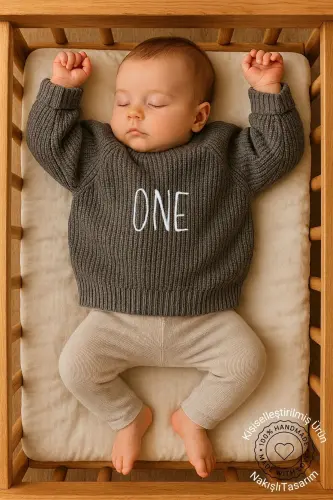 İsim Nakışlı Unisex Triko Kız Erkek Bebek Kazak Bebek Hediyelik Isimli Çocuk Kazak Yenidoğan Tulum - Nakışlıfüme - Minytrendy (1)