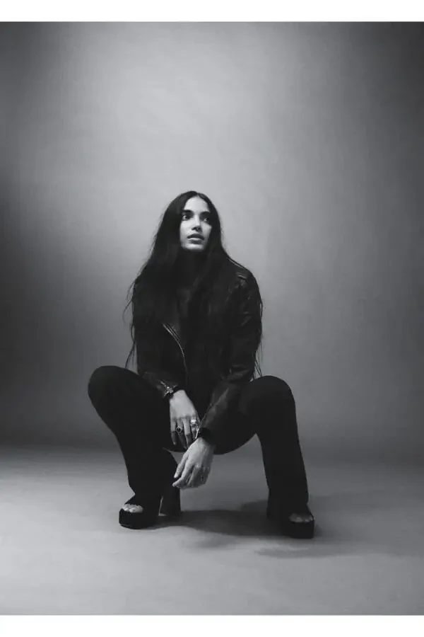 Испанские джинсы с накладными карманами - 6