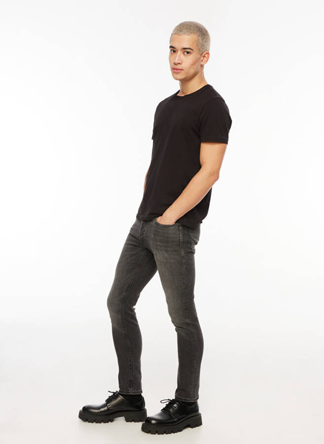 Jack & Jones 12159030_JJIGLENN Qora Erkaklar uchun past bel slim fit jinsi shimlar - 1