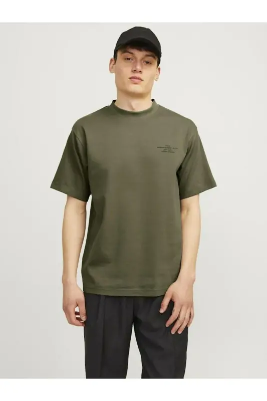 Jack Jones Blachad Brendi Erkaklar uchun futbolka 12259357 - 2