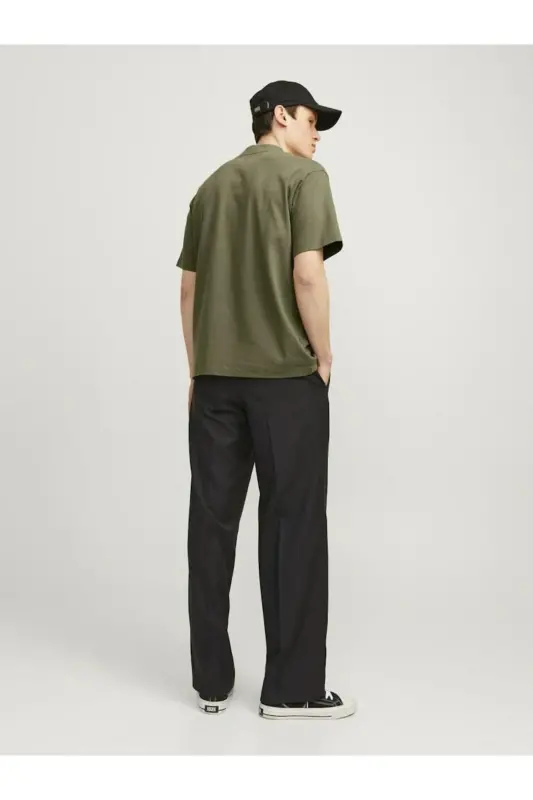 Jack Jones Blachad Brendi Erkaklar uchun futbolka 12259357 - 3